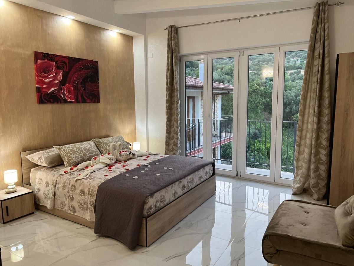 Bed and Breakfast L'Oasi Del Raganello Civita Zewnętrze zdjęcie